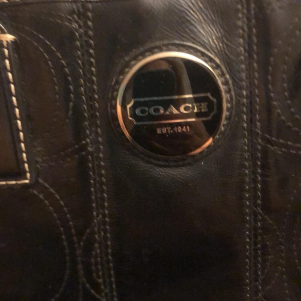Coach purse - Picture 3 of 4